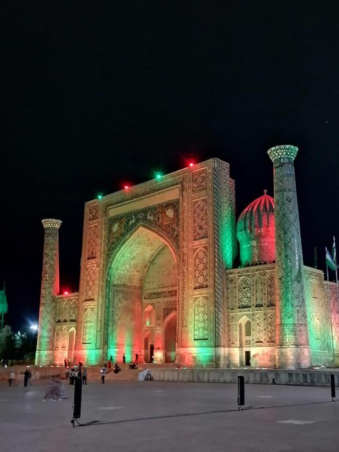 Royal Lux Guest House Samarkand Exteriör bild